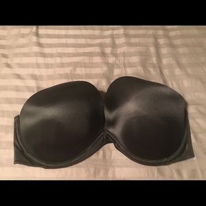 Victoria’s Secret Very Sexy Strapless Bra 36DD
